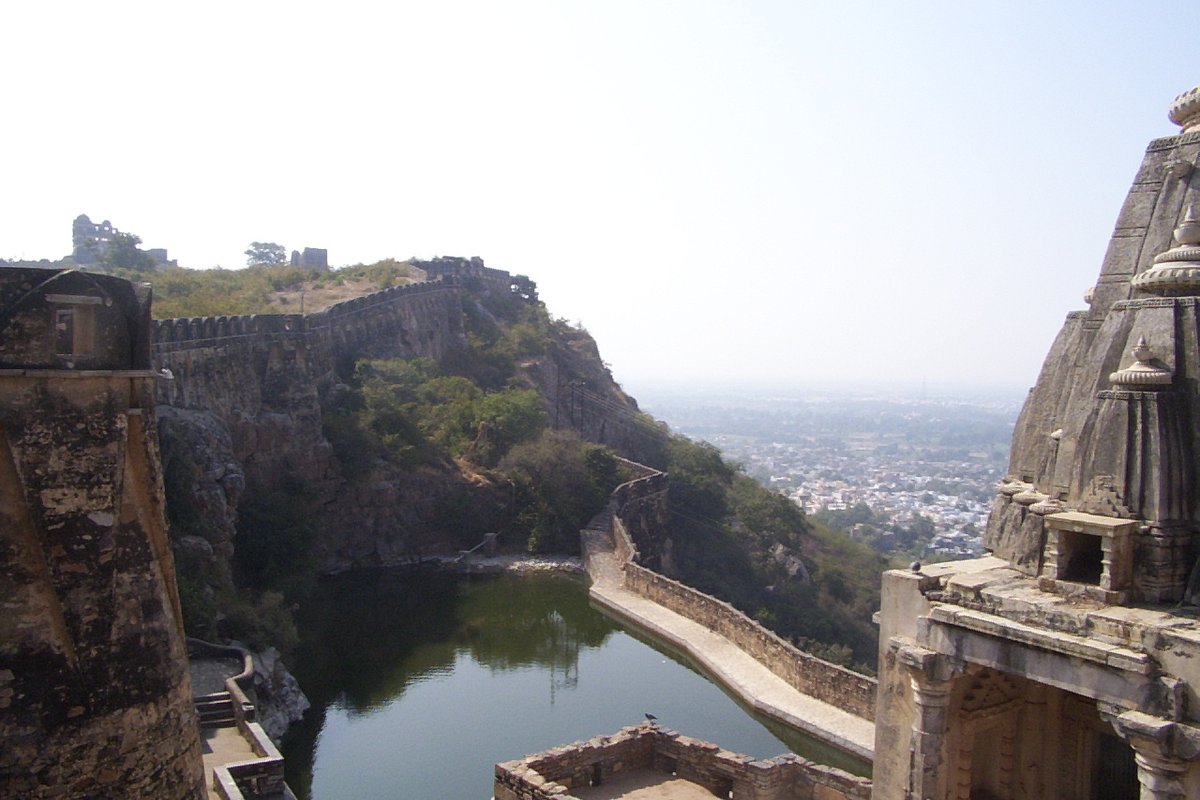 Chittorgarh - India Travel Guide hero image