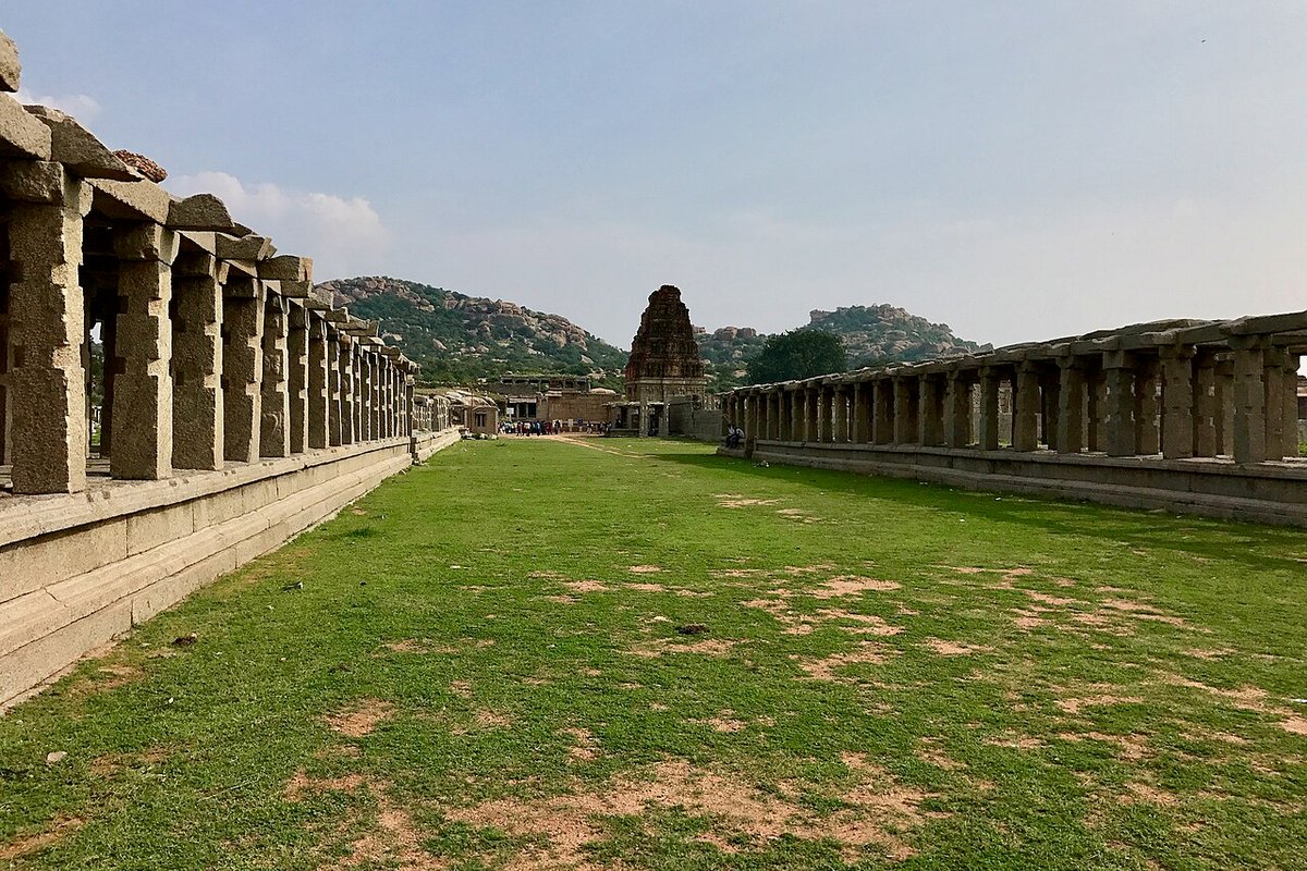 Hampi - India Travel Guide hero image