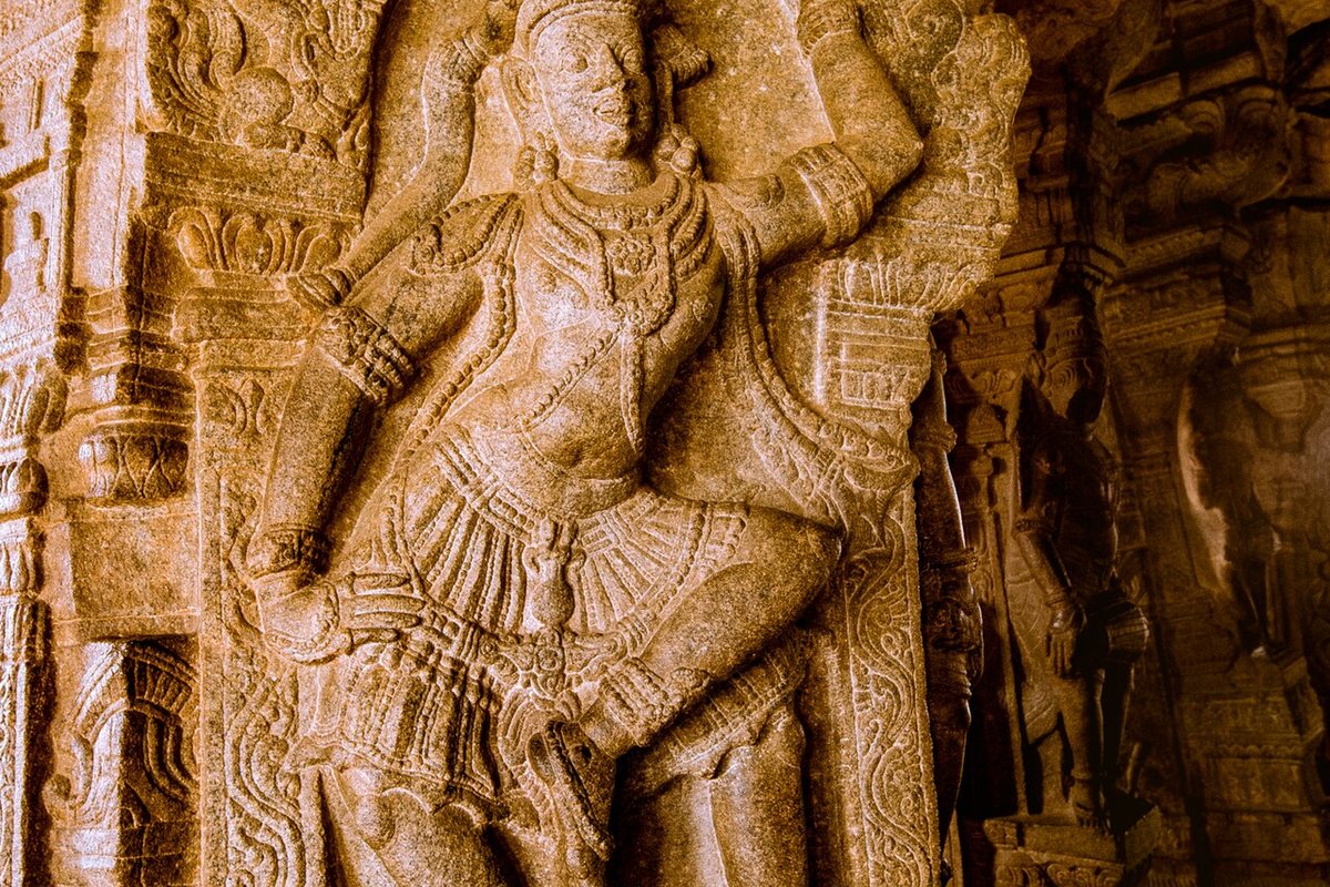 Lepakshi - India Travel Guide hero image