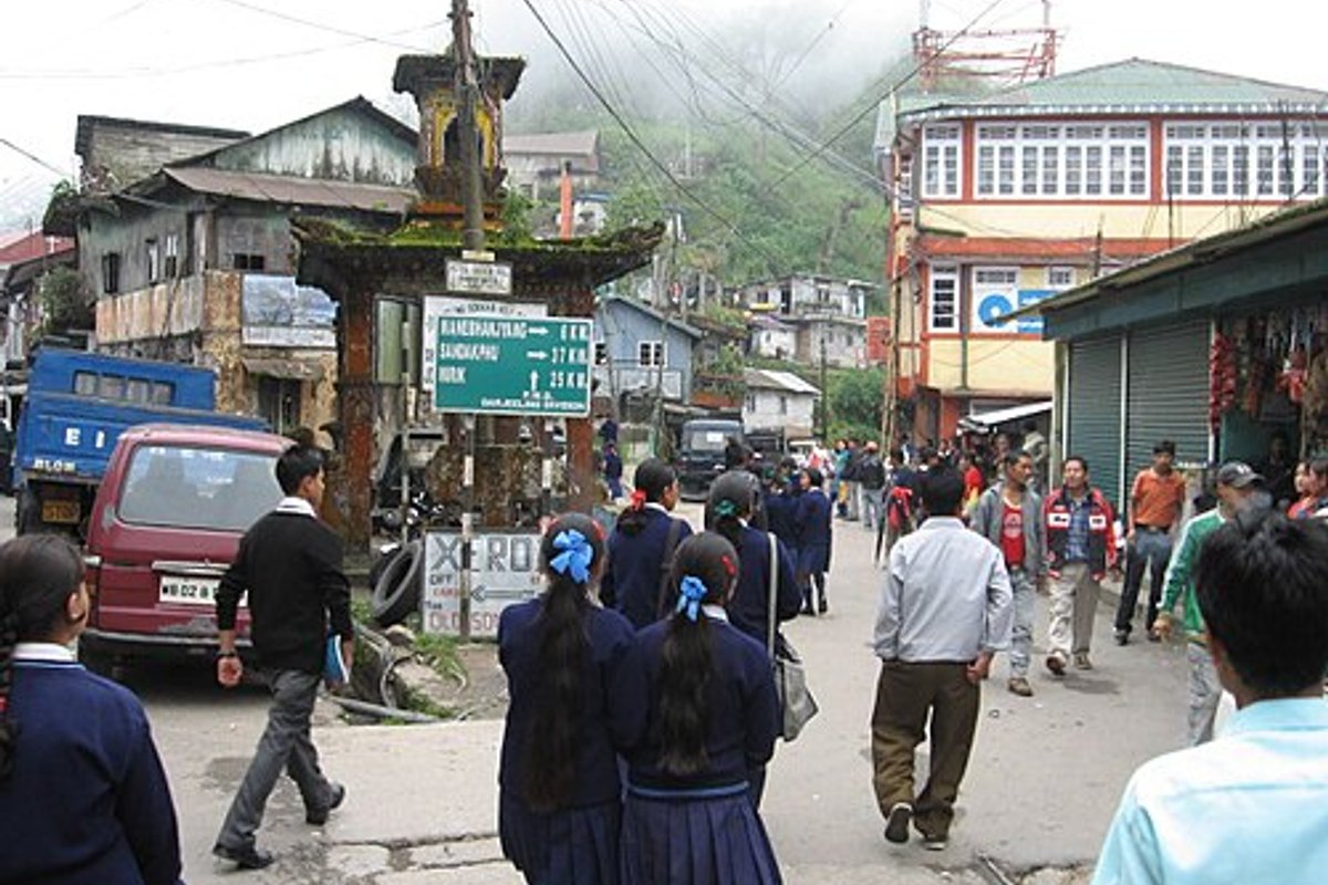 sukhia pokhri — travel routes